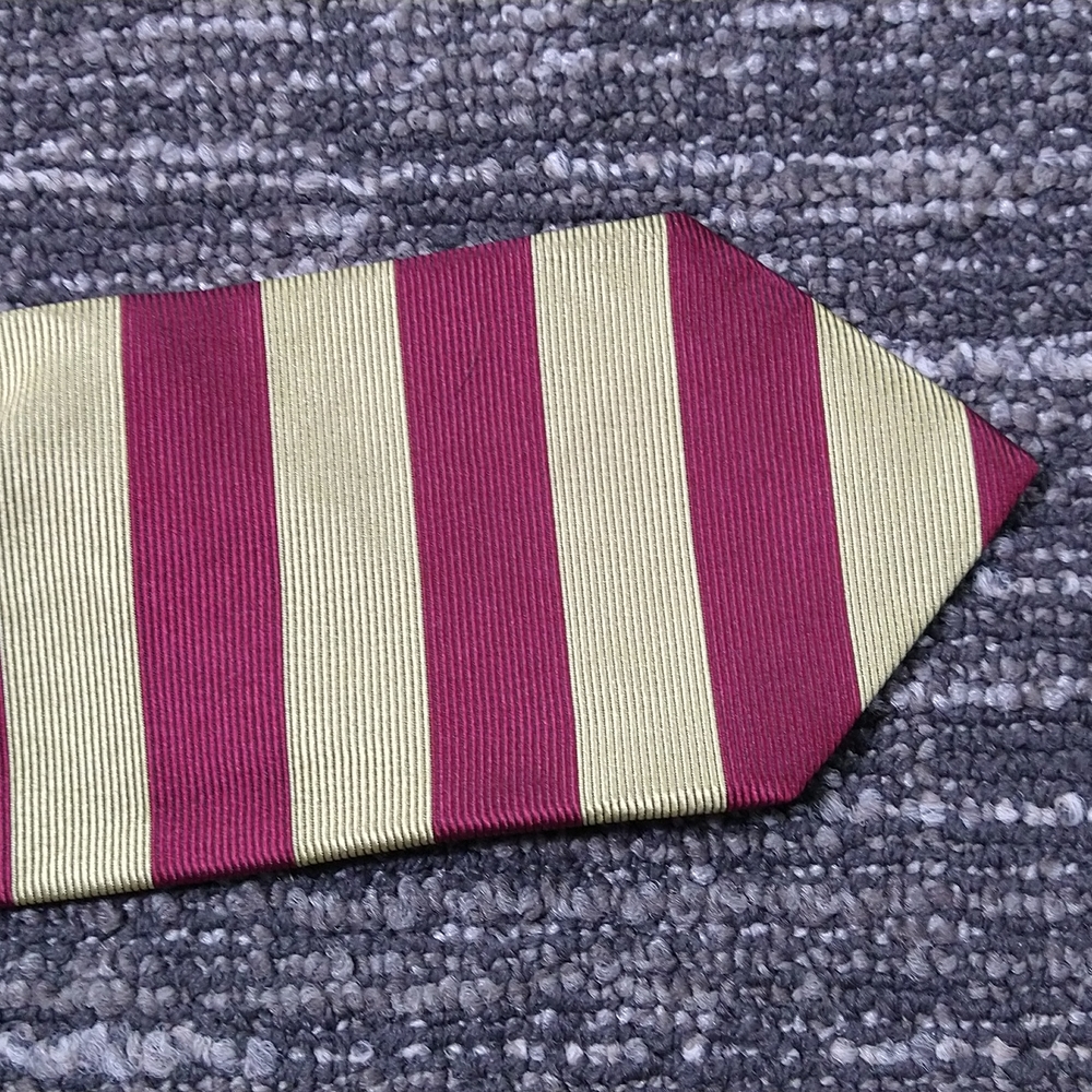 Brooks Brothers Makers Gold Red stripe necktie